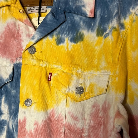 LEVIS Trucker Style Denim Jacket - Picture 5 of 7